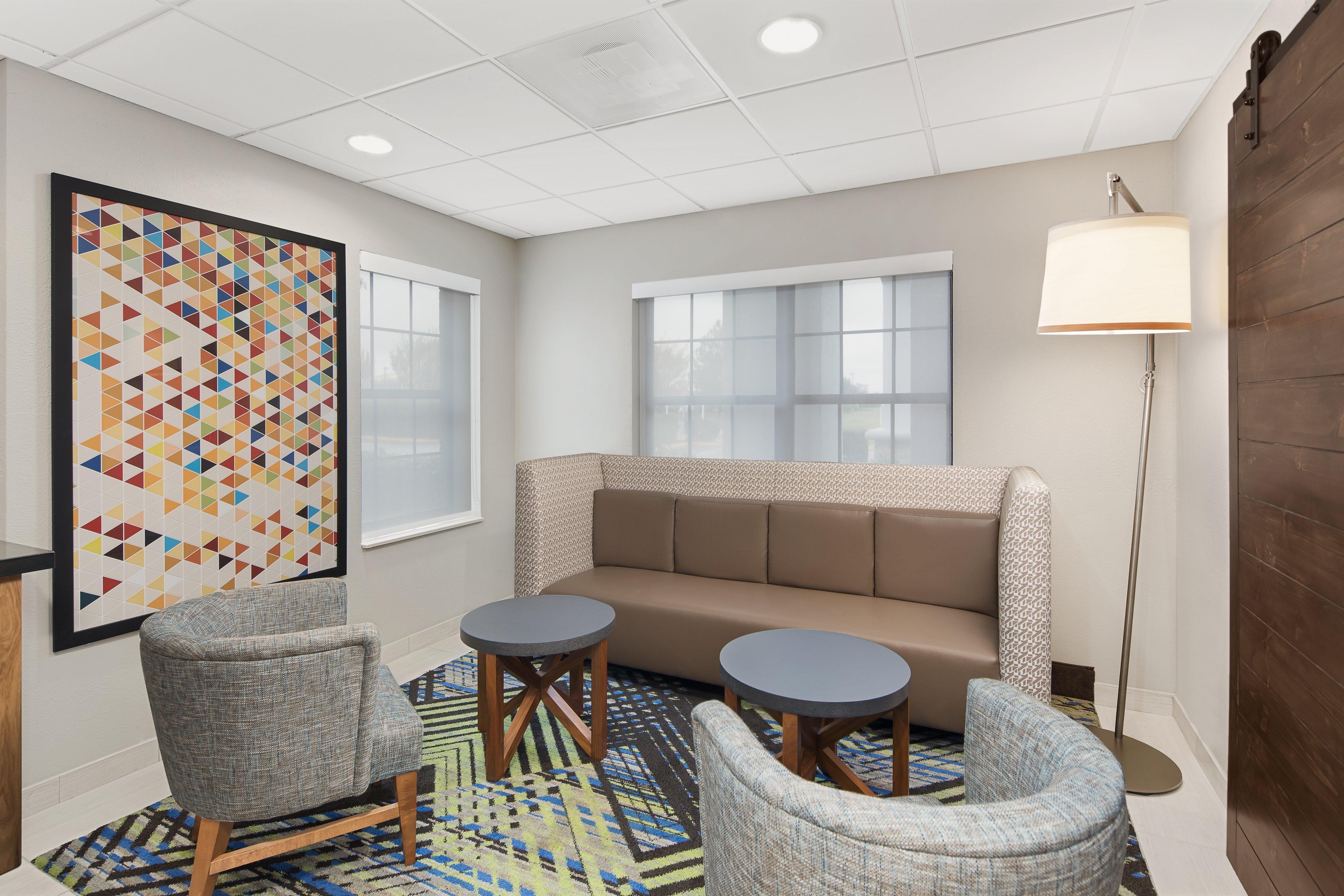 Holiday Inn Express Hotel & Suites Byron By Ihg Exterior foto